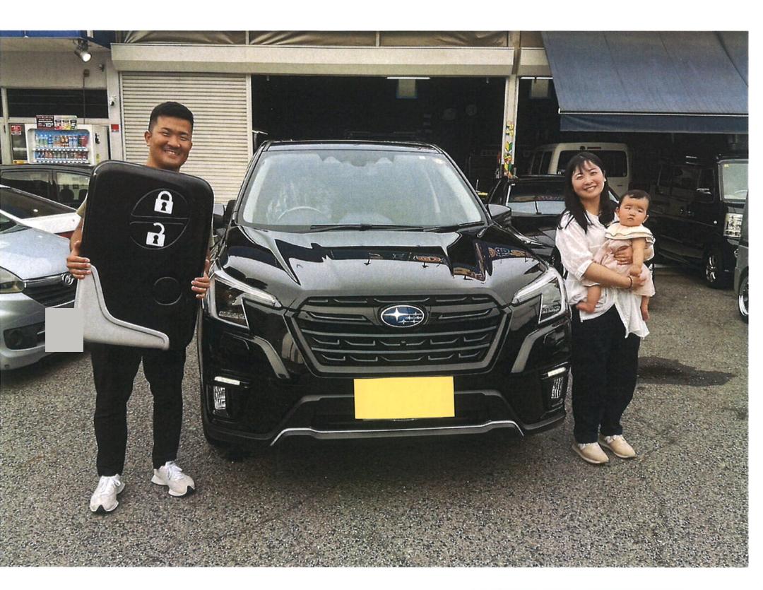 納車されたフォレスターとお客様ご家族