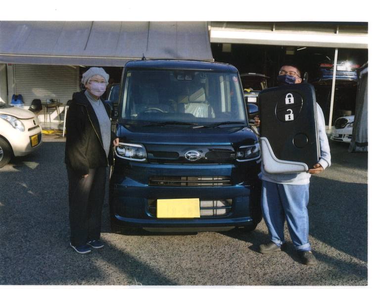 納車されたタントとお客様ご夫妻